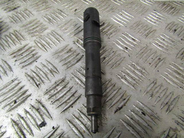 DAF CF / XF EURO 3 BOSCH INJECTORS P/no B432002259 - Sistema de combustible para Camión: foto 2 DAF CF / XF EURO 3 BOSCH INJECTORS P/no B432002259 - Sistema de combustible para Camión: foto 2