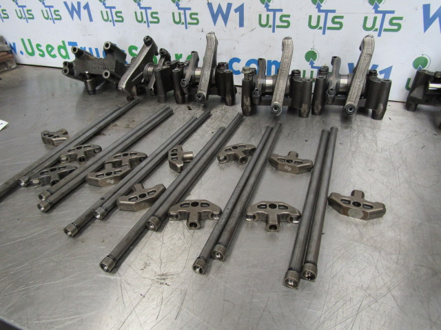 DAF XF 105 PACCAR ROCKER SHAFTS AND PUSH RODS P/NO 0328110 - Motor y piezas para Camión: foto 2 DAF XF 105 PACCAR ROCKER SHAFTS AND PUSH RODS P/NO 0328110 - Motor y piezas para Camión: foto 2