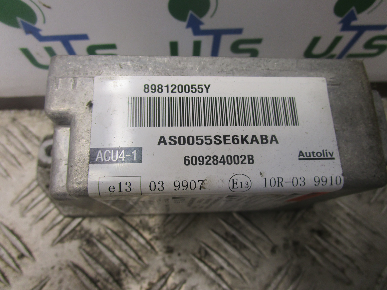 ISUZU N75 4HK1 AIR BAG SENSOR P/NO 898120055Y - Cabina e interior para Camión: foto 2 ISUZU N75 4HK1 AIR BAG SENSOR P/NO 898120055Y - Cabina e interior para Camión: foto 2