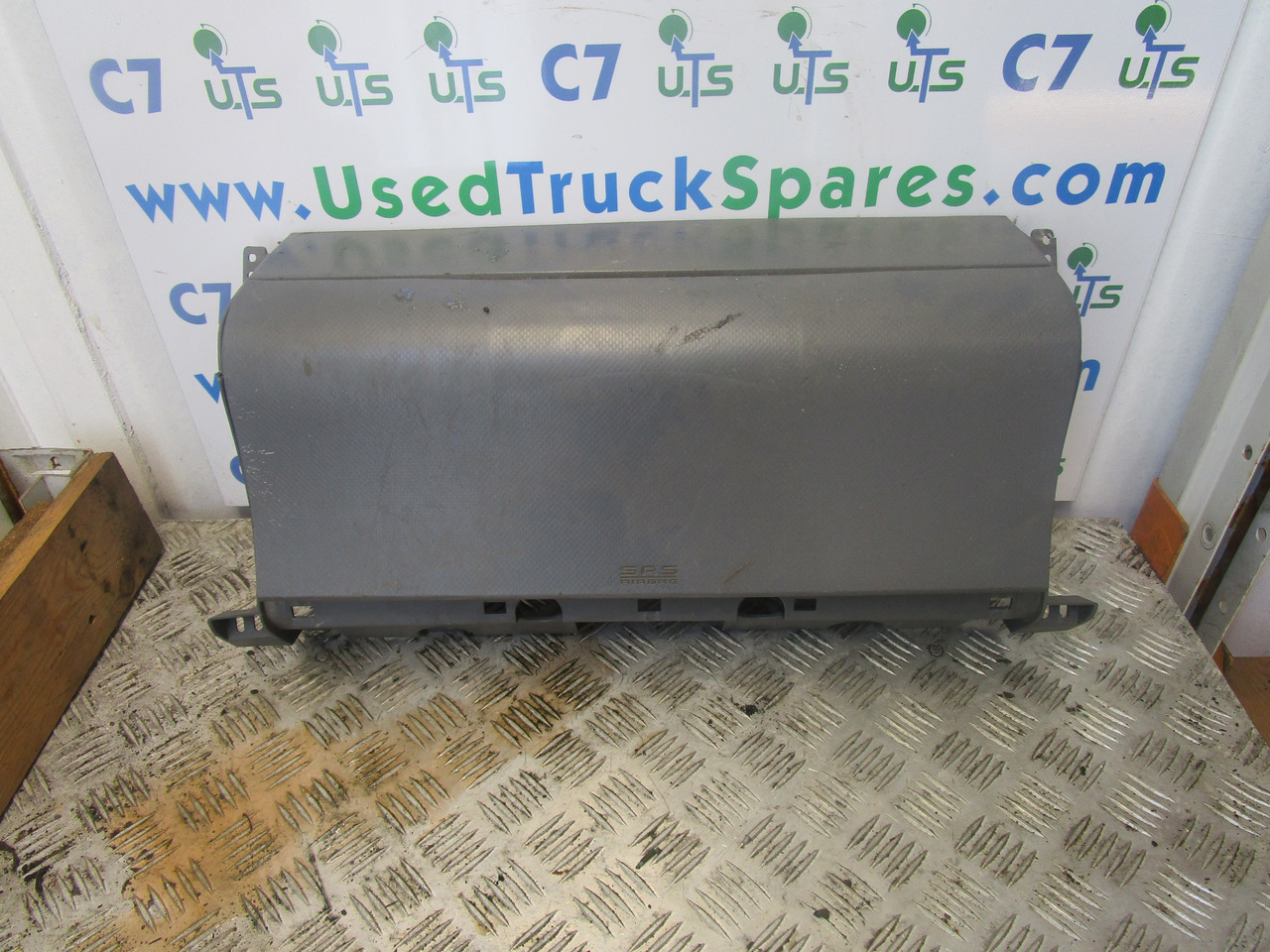 ISUZU N75 4HK1 PASSENGER SIDE AIR BAG COMPLETE - Cabina e interior para Camión: foto 1 ISUZU N75 4HK1 PASSENGER SIDE AIR BAG COMPLETE - Cabina e interior para Camión: foto 1