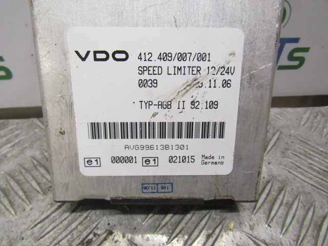 MAN TGA SPEED LIMITER CONTROL/ECU P/NO 412.409/007/001 - Sistema eléctrico para Camión: foto 2 MAN TGA SPEED LIMITER CONTROL/ECU P/NO 412.409/007/001 - Sistema eléctrico para Camión: foto 2
