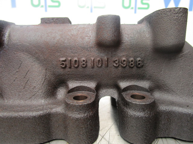 MAN TGL DO834 LFL54 EXHAUST MANIFOLD P/NO 5108101 3986 - Motor y piezas para Camión: foto 2 MAN TGL DO834 LFL54 EXHAUST MANIFOLD P/NO 5108101 3986 - Motor y piezas para Camión: foto 2