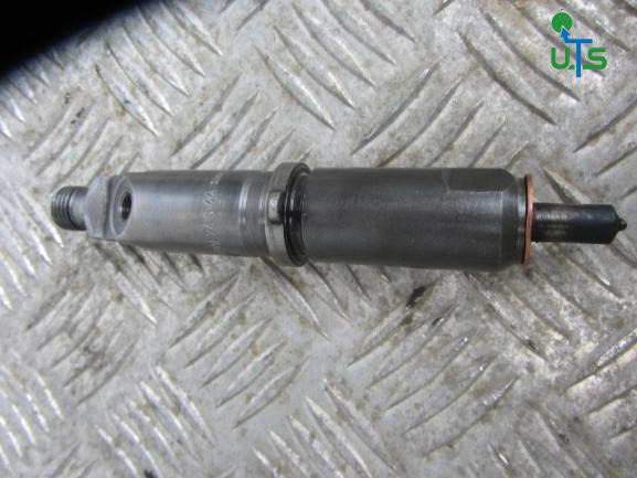 MERCEDES 609 / 709 / 811 T2 INJECTORS BOSCH SET 4X - Sistema de combustible para Camión: foto 2 MERCEDES 609 / 709 / 811 T2 INJECTORS BOSCH SET 4X - Sistema de combustible para Camión: foto 2