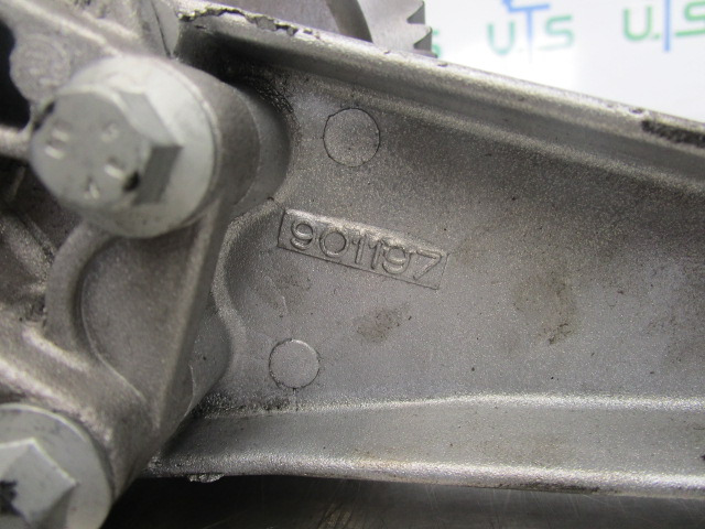 SCANIA 124 420 DC1203 OIL PUMP P/NO 3 - Motor y piezas para Camión: foto 1 SCANIA 124 420 DC1203 OIL PUMP P/NO 3 - Motor y piezas para Camión: foto 1