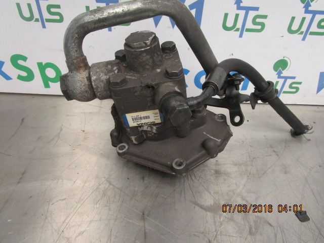 SCANIA 124 420 DC1203 POWER STEERING PUMP 2108038 - Motor y piezas para Camión: foto 1 SCANIA 124 420 DC1203 POWER STEERING PUMP 2108038 - Motor y piezas para Camión: foto 1