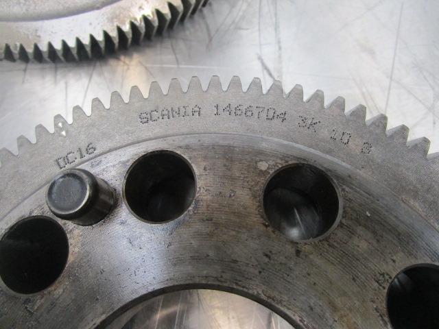 SCANIA 124 420 FRONT TIMING GEARS P/NO 1398294/1466704 - Motor y piezas para Camión: foto 3 SCANIA 124 420 FRONT TIMING GEARS P/NO 1398294/1466704 - Motor y piezas para Camión: foto 3