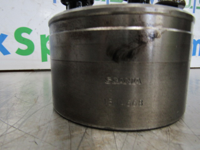 SCANIA 144/164 V8 CRANKSHAFT PULLY SPACER P/NO 1514668 - Motor y piezas para Camión: foto 2 SCANIA 144/164 V8 CRANKSHAFT PULLY SPACER P/NO 1514668 - Motor y piezas para Camión: foto 2