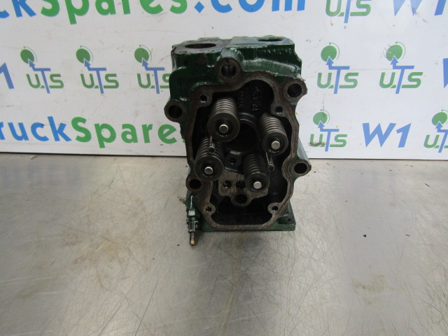 SCANIA 144/164 V8 CYLINDER HEAD - Motor y piezas para Camión: foto 4 SCANIA 144/164 V8 CYLINDER HEAD - Motor y piezas para Camión: foto 4