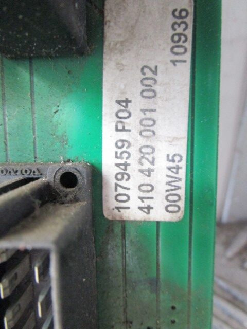 VOLVO FLE/FL6 FUSEBOARD 1079459 P04 - Sistema eléctrico para Camión: foto 2 VOLVO FLE/FL6 FUSEBOARD 1079459 P04 - Sistema eléctrico para Camión: foto 2