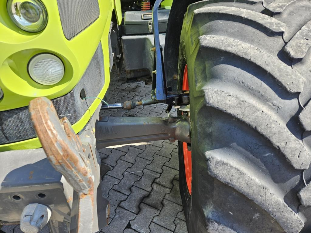 Tractor CLAAS ARION 630 C: foto 9