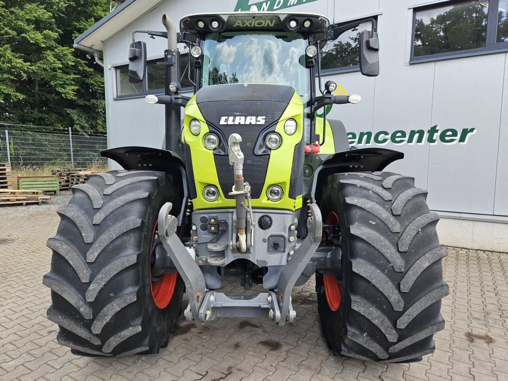 Tractor CLAAS AXION 810 CMATIC: foto 25