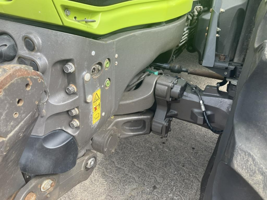 Tractor CLAAS AXION 830 CMATIC: foto 26