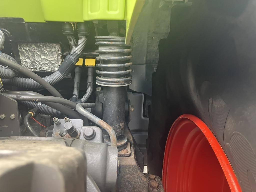 Tractor CLAAS AXION 830 CMATIC: foto 20