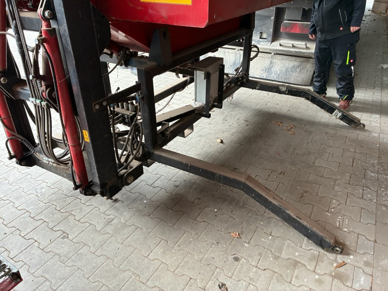 Case 7088 Axial-Flow - Cosechadora de granos: foto 5 Case 7088 Axial-Flow - Cosechadora de granos: foto 5