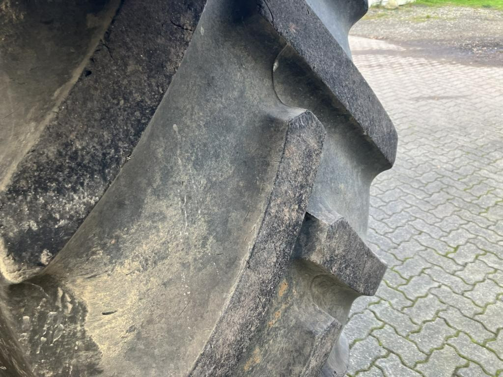 John Deere 6215R - Tractor: foto 5 John Deere 6215R - Tractor: foto 5