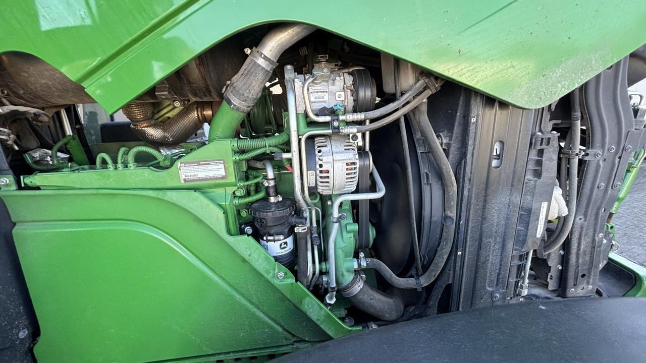 John Deere 6R195 - Tractor: foto 5 John Deere 6R195 - Tractor: foto 5