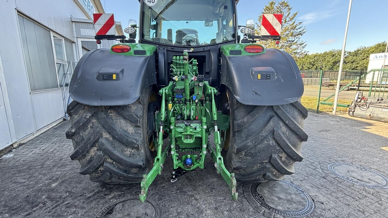 John Deere 6R195 - Tractor: foto 3 John Deere 6R195 - Tractor: foto 3