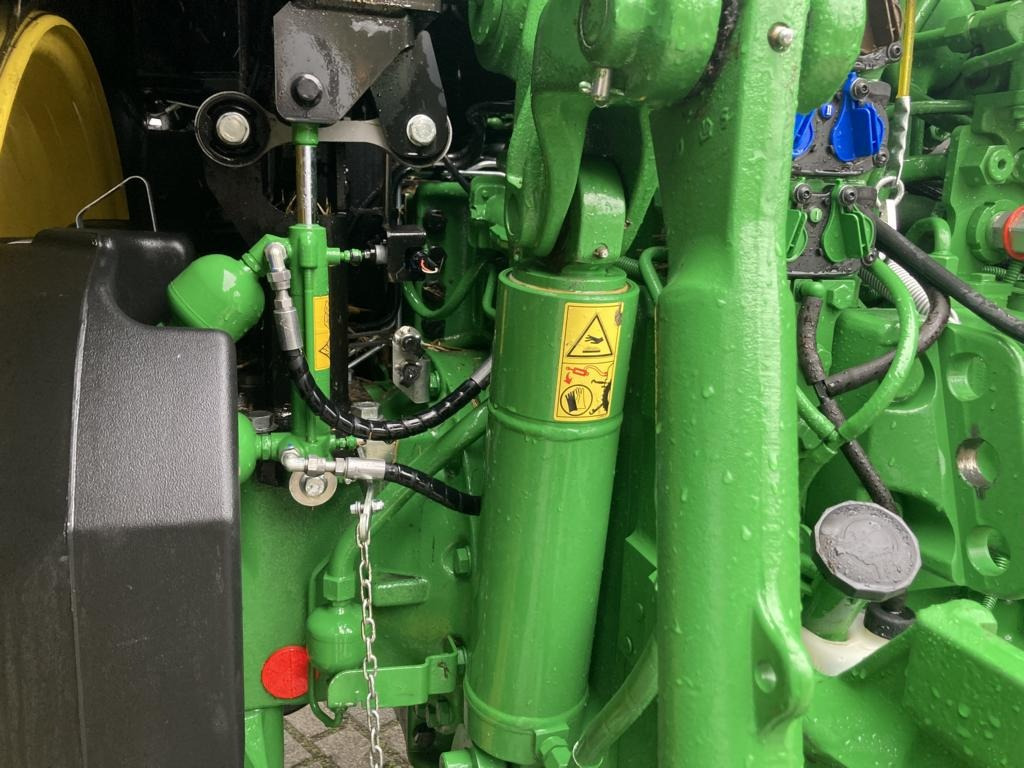 Arrendamiento de John Deere 6R250 John Deere 6R250: foto 22