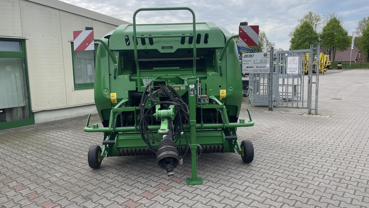 Encintadora de pacas John Deere RUNDBALLENPRESSE F441R: foto 26