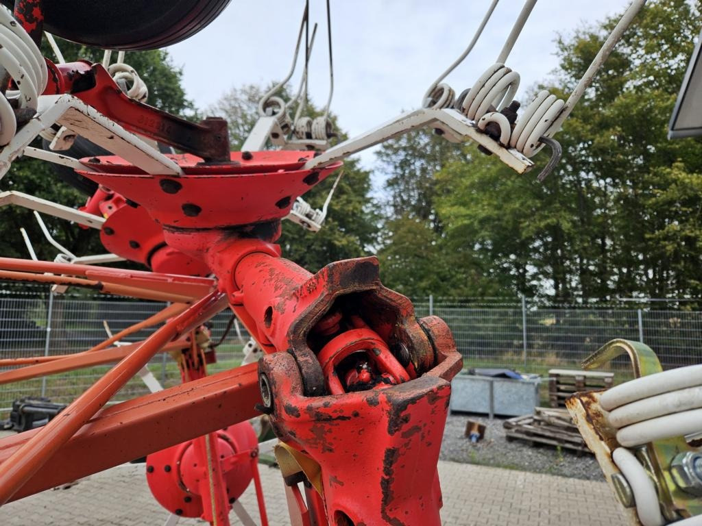 Pöttinger HIT 69 N-Z - Henificadora: foto 3 Pöttinger HIT 69 N-Z - Henificadora: foto 3