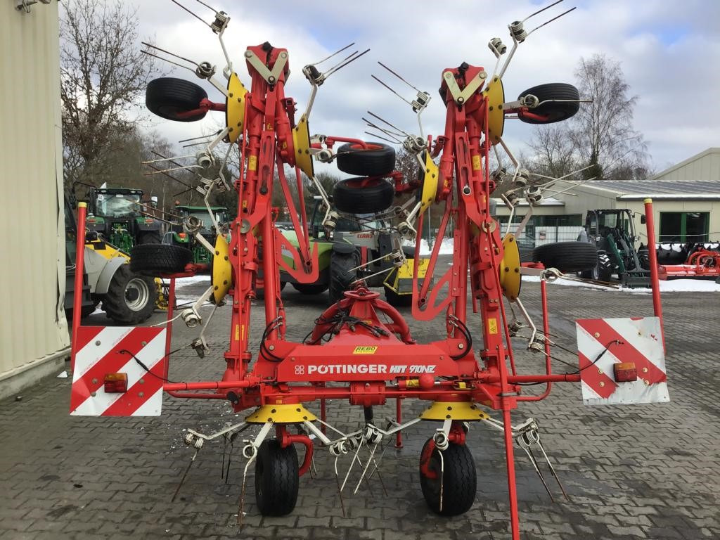 Pöttinger HIT 910 NZ - Henificadora: foto 1 Pöttinger HIT 910 NZ - Henificadora: foto 1