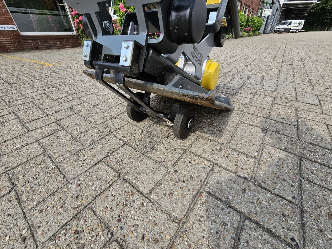 Wacker AP 1850E - Plancha reversible: foto 2 Wacker AP 1850E - Plancha reversible: foto 2