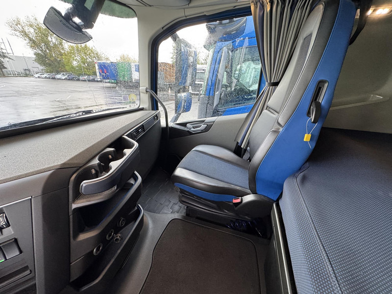 Volvo FH - Cabeza tractora: foto 2 Volvo FH - Cabeza tractora: foto 2