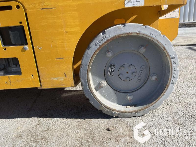 Plataforma de tijeras Genie GS-2646: foto 17