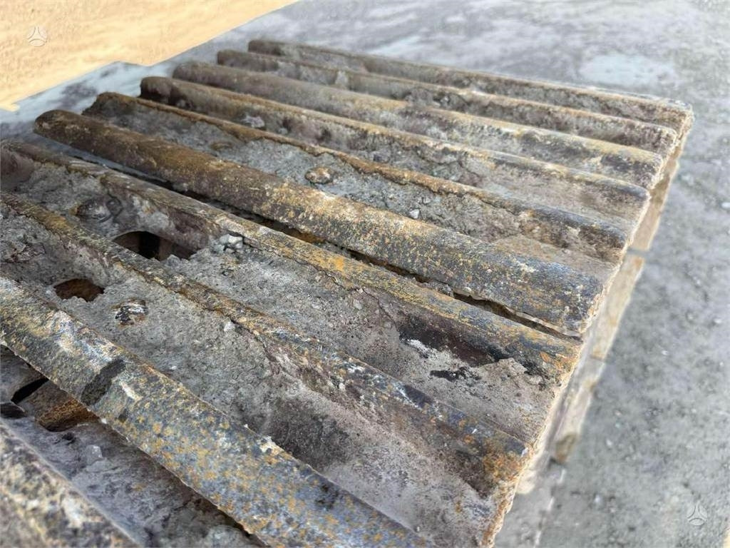 Arrendamiento de Volvo EC 240 LC  Volvo EC 240 LC: foto 19