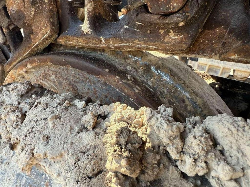 Arrendamiento de Volvo EC 240 LC  Volvo EC 240 LC: foto 21