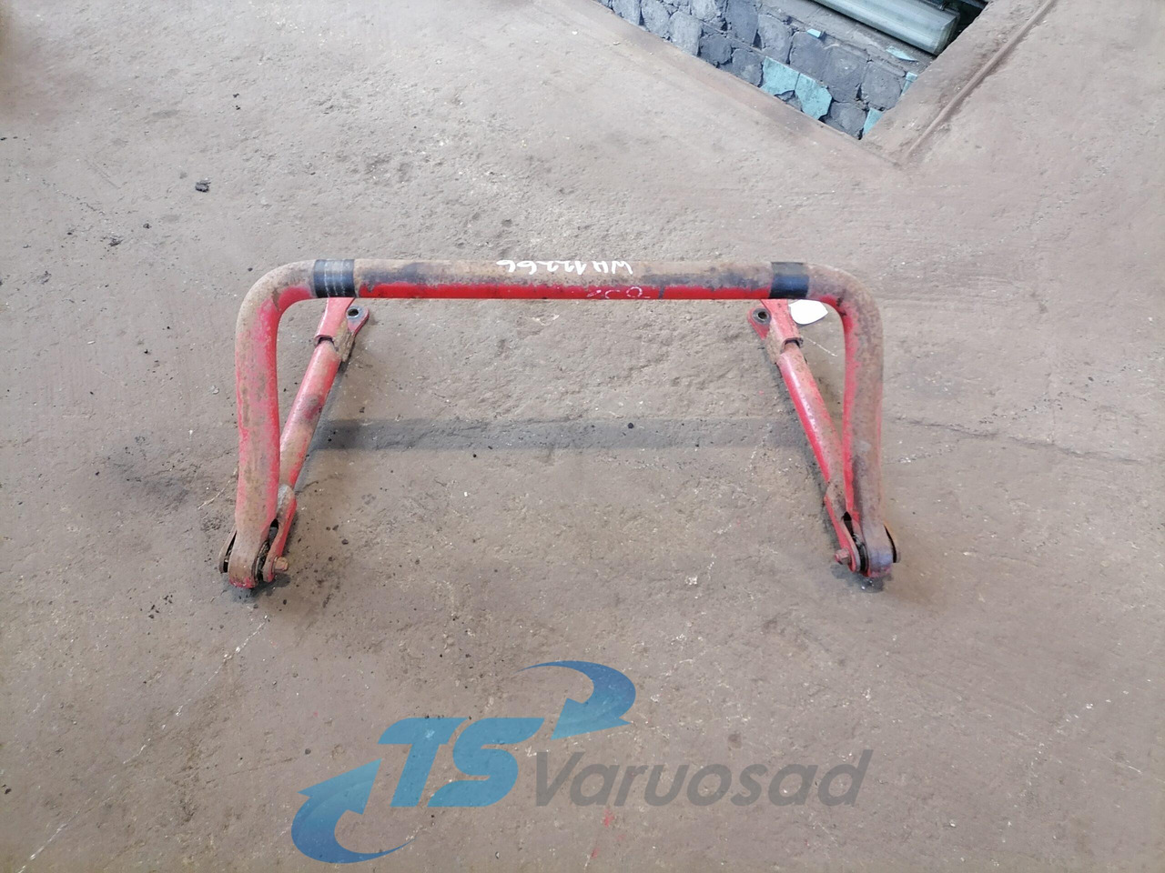 MAN Anti-roll bar 81437156116 - Barra estabilizadora para Camión: foto 1 MAN Anti-roll bar 81437156116 - Barra estabilizadora para Camión: foto 1