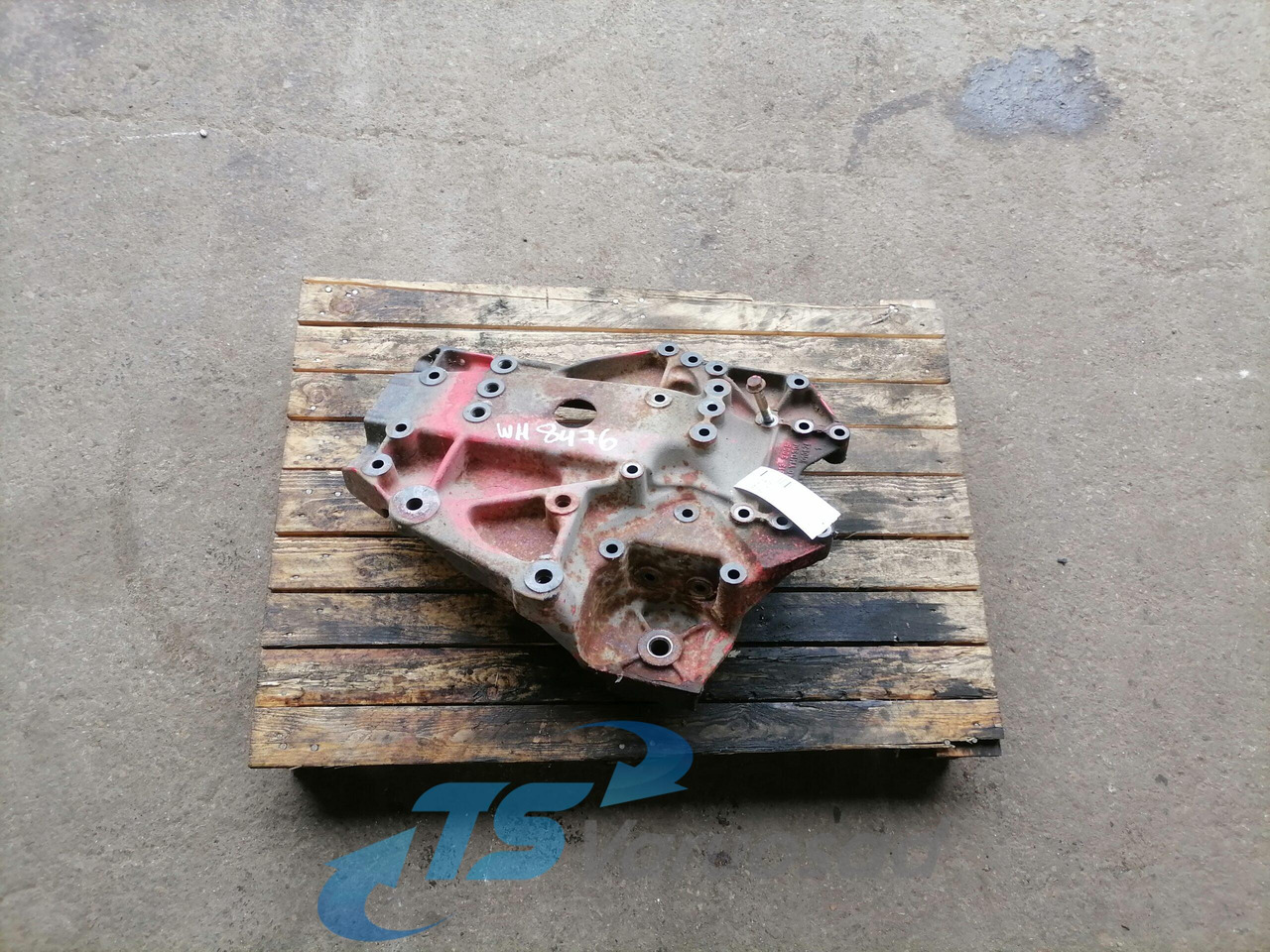 MAN Bracket 81413133005 - Bastidor/ Chasis para Camión: foto 1 MAN Bracket 81413133005 - Bastidor/ Chasis para Camión: foto 1