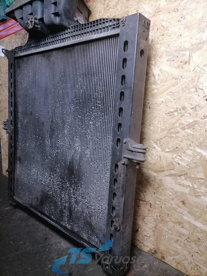 MAN Cooling radiator 81061016477 - Radiador para Camión: foto 5 MAN Cooling radiator 81061016477 - Radiador para Camión: foto 5