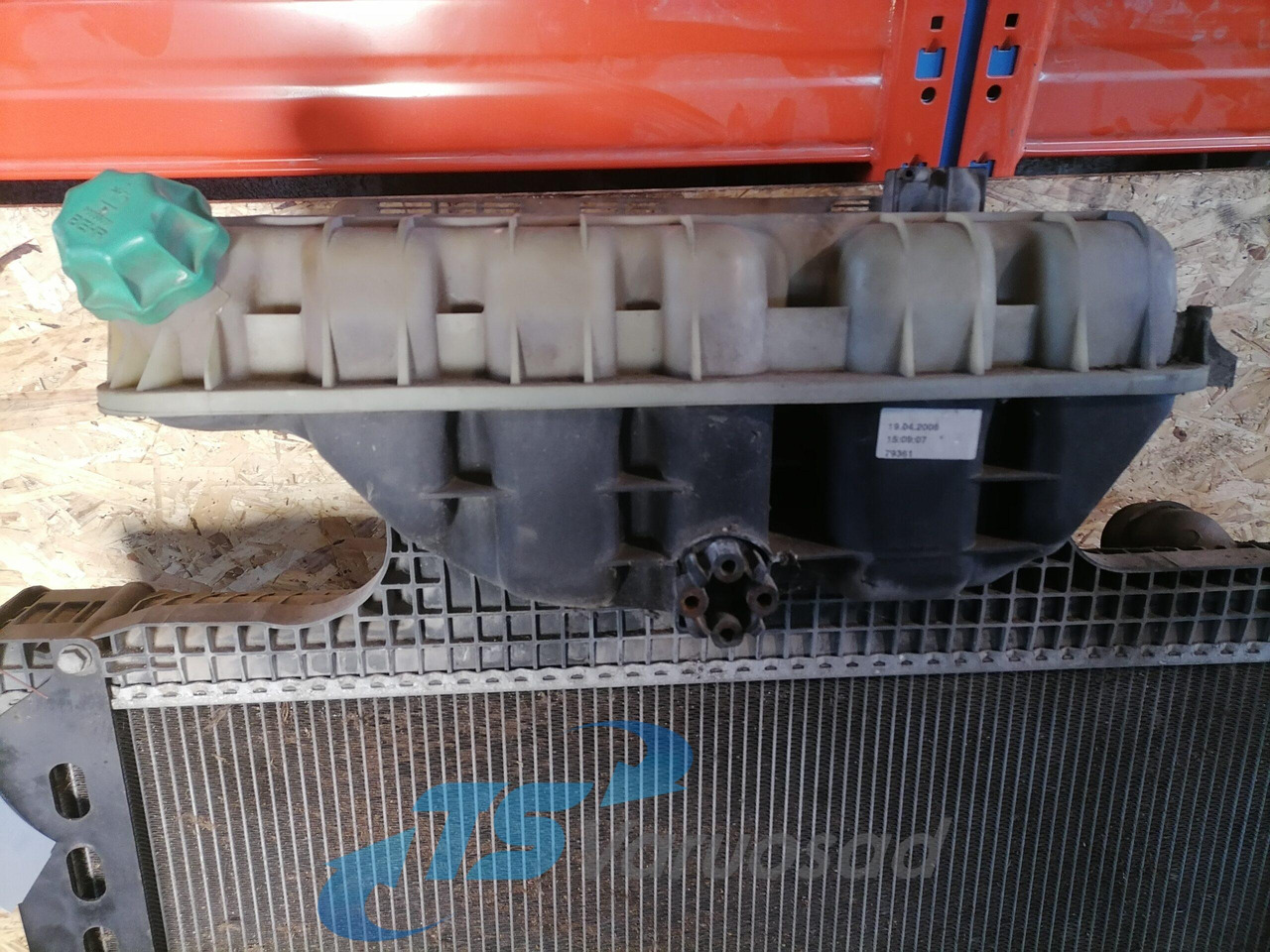 MAN Cooling radiator 81061016512 - Radiador para Camión: foto 3 MAN Cooling radiator 81061016512 - Radiador para Camión: foto 3