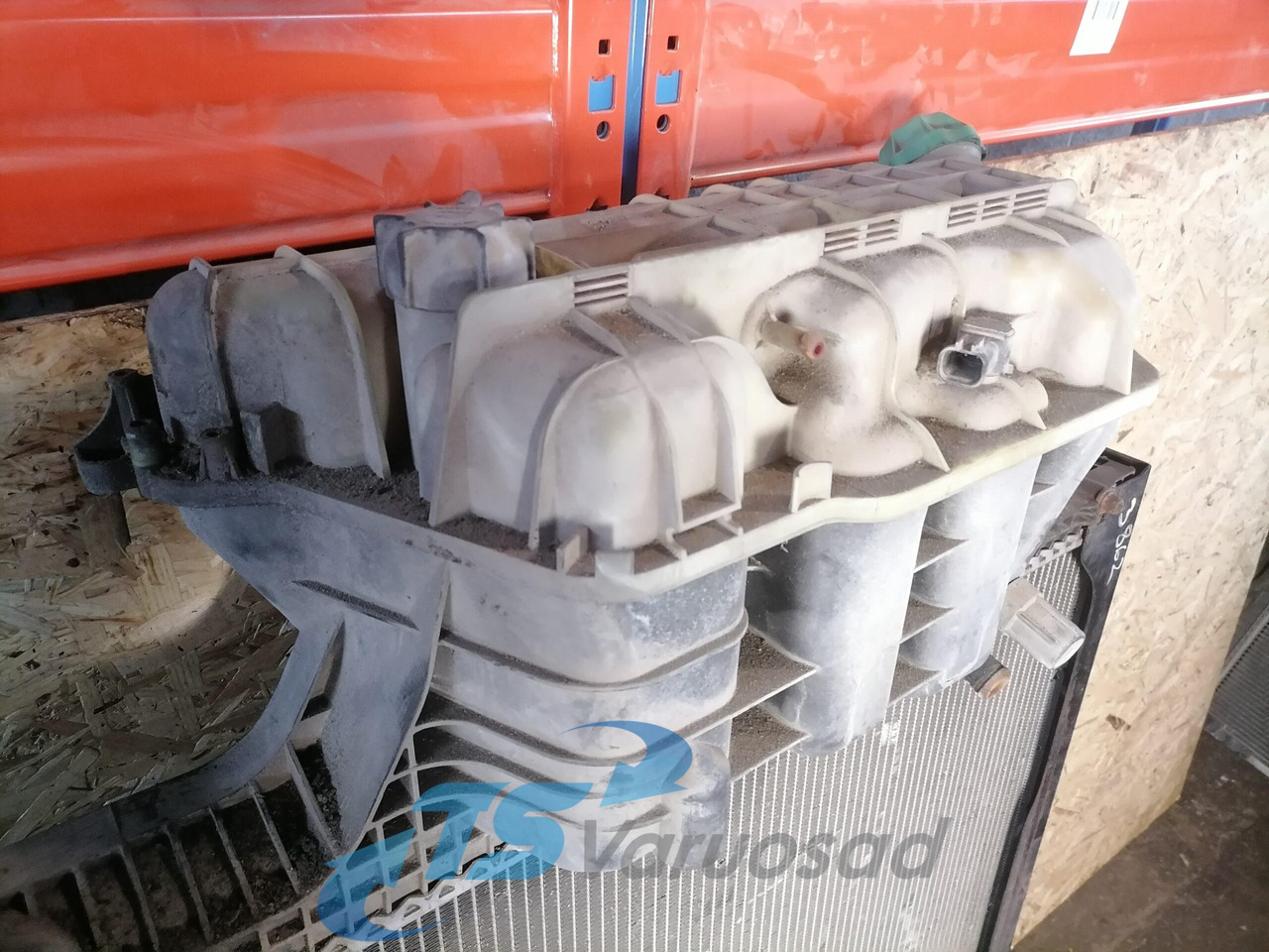 MAN Cooling radiator 81061016512 - Radiador para Camión: foto 4 MAN Cooling radiator 81061016512 - Radiador para Camión: foto 4