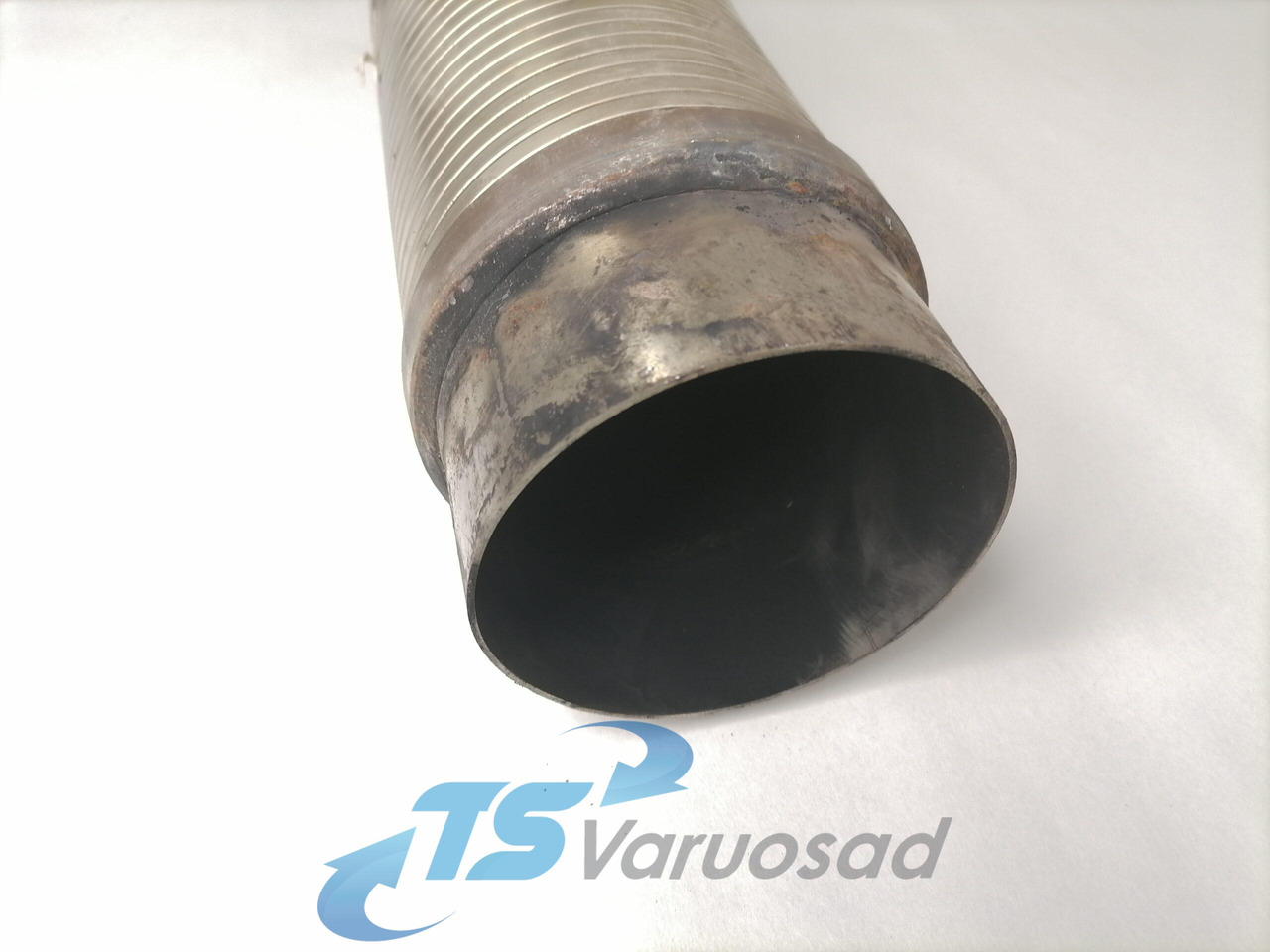 MAN Exhaust pipe 81152100114 - Silenciador para Camión: foto 2 MAN Exhaust pipe 81152100114 - Silenciador para Camión: foto 2