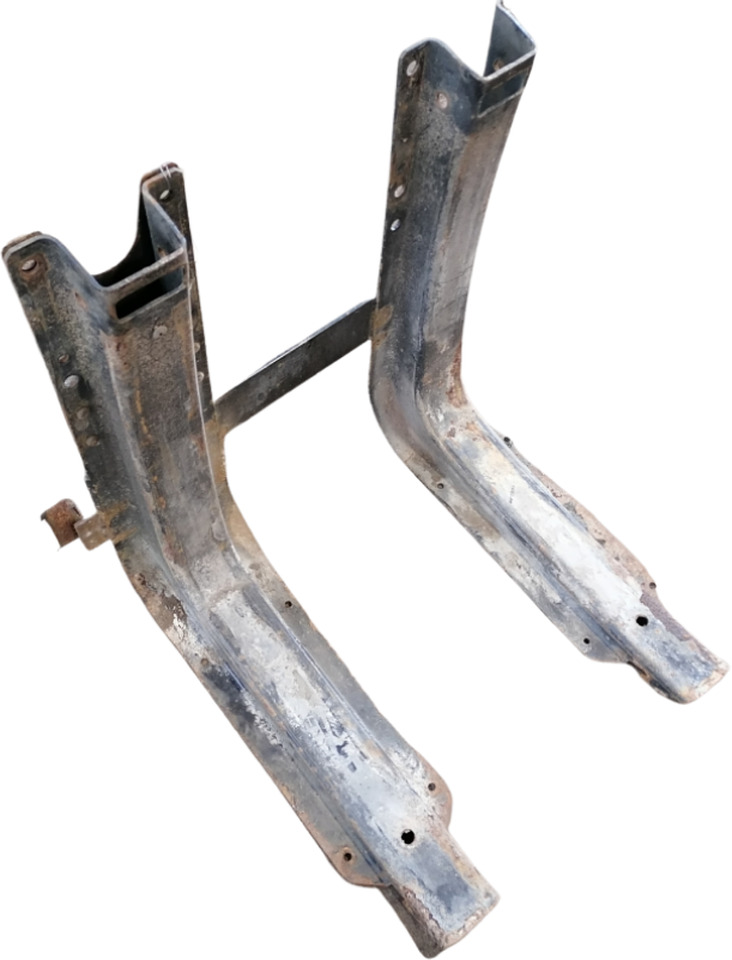 MAN Fuel tank bracket 81418015492 - Depósito de combustible para Camión: foto 1 MAN Fuel tank bracket 81418015492 - Depósito de combustible para Camión: foto 1