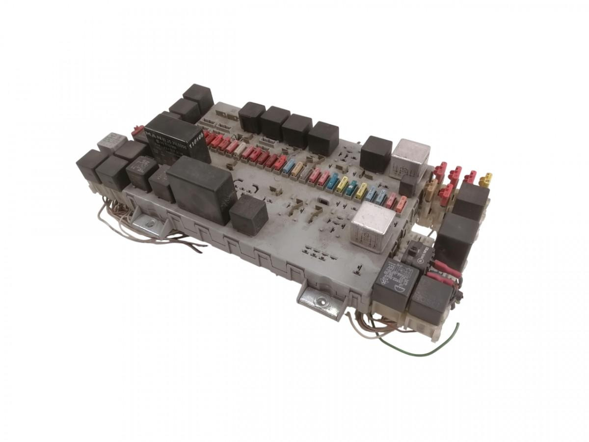 MAN Kaitsmepaneel 81254446060 - Fusible para Camión: foto 1 MAN Kaitsmepaneel 81254446060 - Fusible para Camión: foto 1