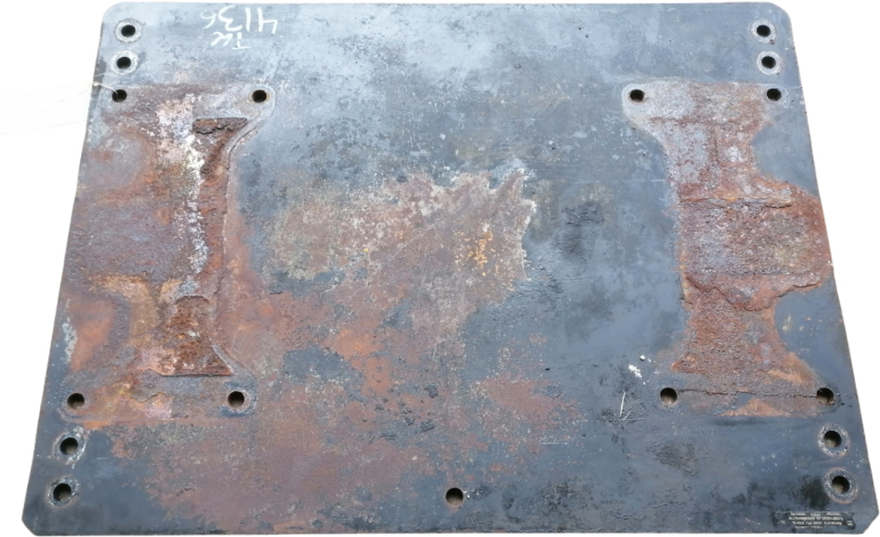 MAN Saddle plate 81427150036 - Quinta rueda para Camión: foto 1 MAN Saddle plate 81427150036 - Quinta rueda para Camión: foto 1