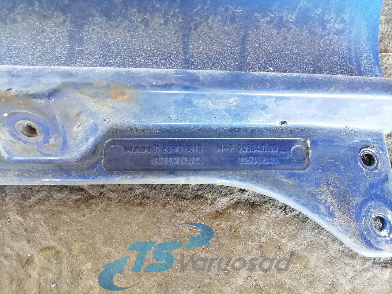 MAN Ukse pikendus, vasak 81626100019 - Puerta y piezas para Camión: foto 2 MAN Ukse pikendus, vasak 81626100019 - Puerta y piezas para Camión: foto 2