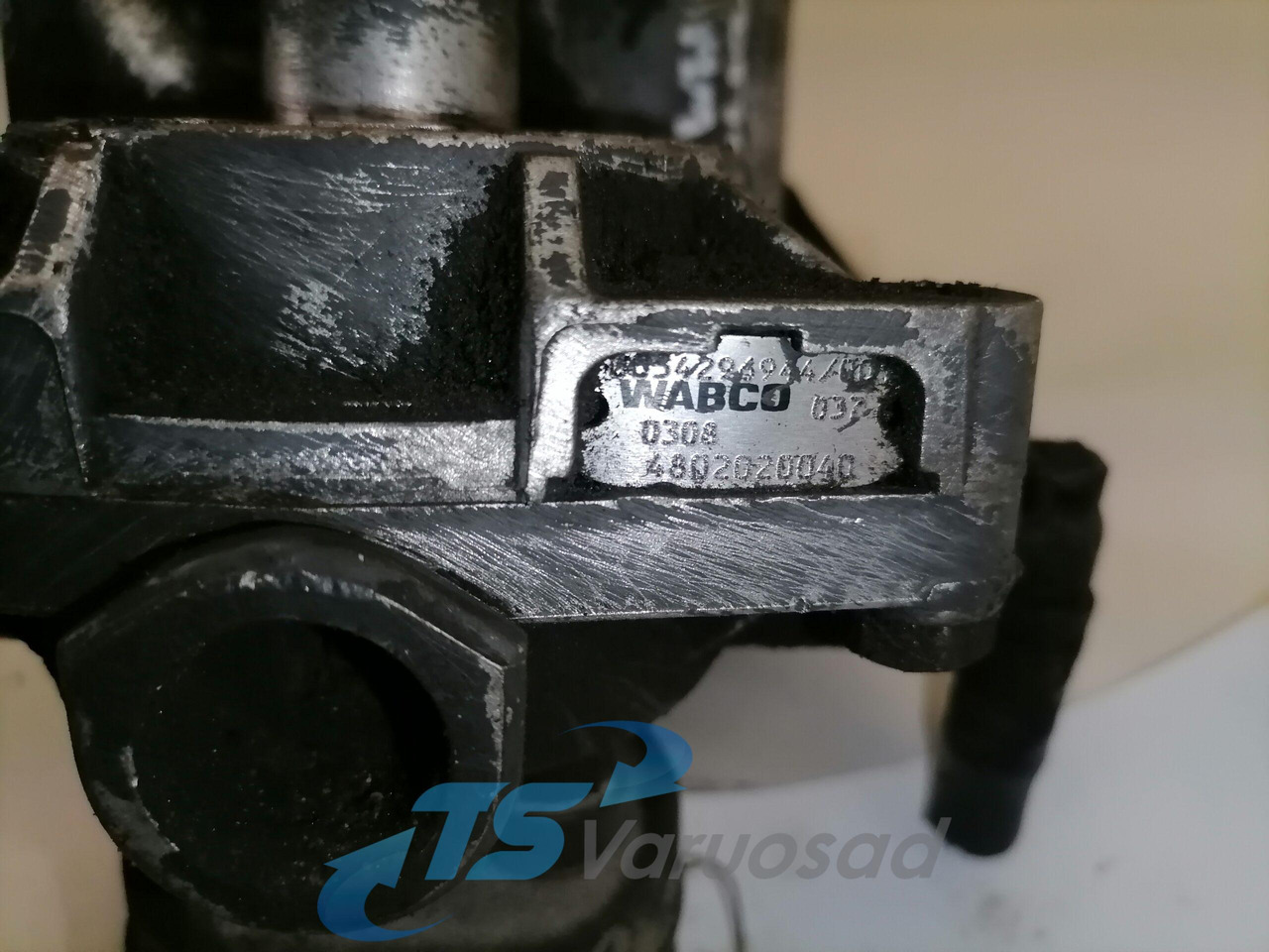 Mercedes-Benz Air pressure control valve 4802020040 - Válvula de freno para Camión: foto 4 Mercedes-Benz Air pressure control valve 4802020040 - Válvula de freno para Camión: foto 4