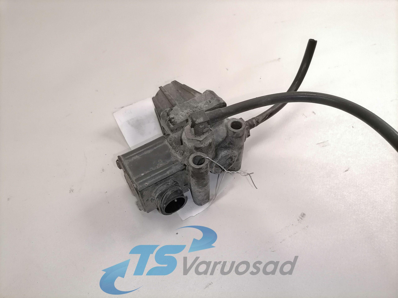 Mercedes-Benz Air pressure control valve A0044310306 - Válvula de freno para Camión: foto 1 Mercedes-Benz Air pressure control valve A0044310306 - Válvula de freno para Camión: foto 1