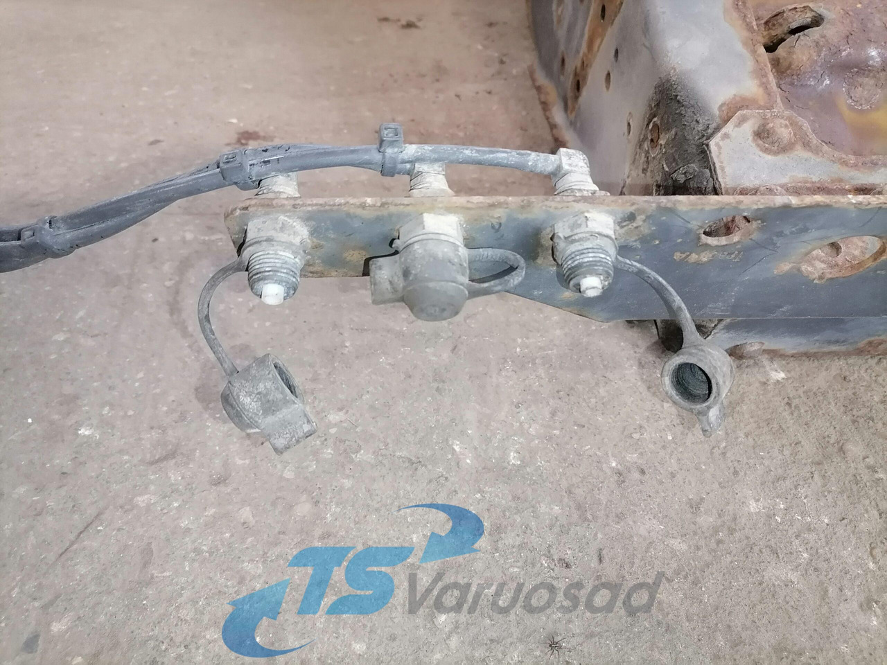 Mercedes-Benz Battery box A9415400916 - Acumulador para Camión: foto 3 Mercedes-Benz Battery box A9415400916 - Acumulador para Camión: foto 3