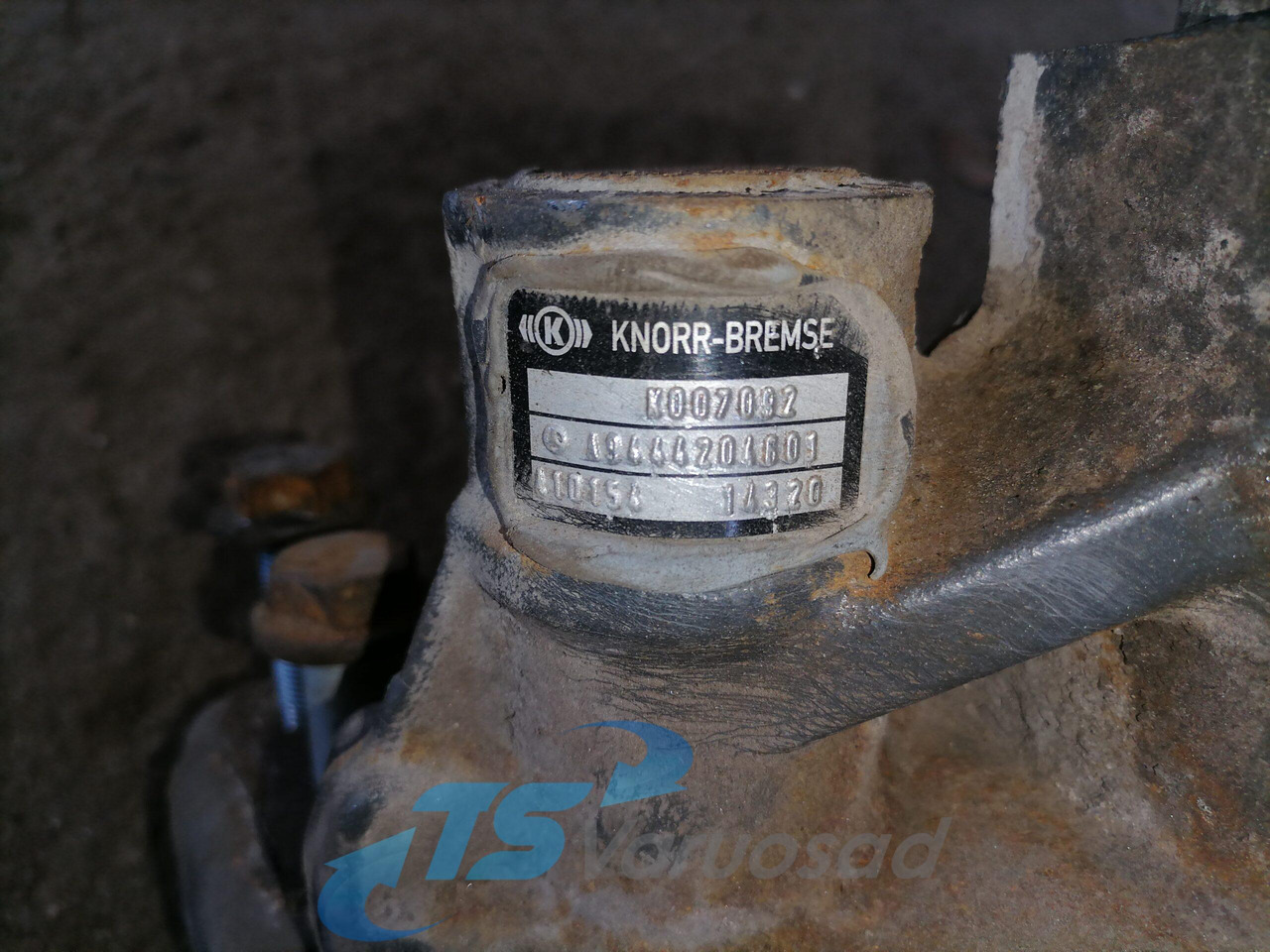 Mercedes-Benz Brake caliper A9444204601 - Piezas de freno para Camión: foto 2 Mercedes-Benz Brake caliper A9444204601 - Piezas de freno para Camión: foto 2