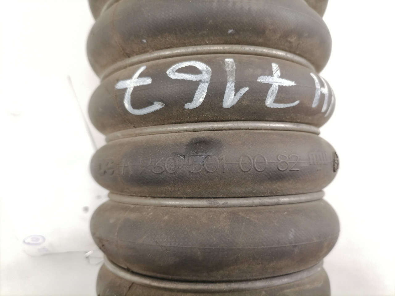 Mercedes-Benz Intercooleri lõdvik A9605010082 - Intercooler para Camión: foto 4 Mercedes-Benz Intercooleri lõdvik A9605010082 - Intercooler para Camión: foto 4