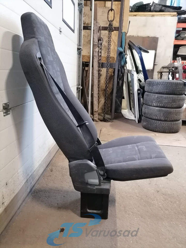 Mercedes-Benz Kaasreisija iste A9439100601 - Asiento para Camión: foto 2 Mercedes-Benz Kaasreisija iste A9439100601 - Asiento para Camión: foto 2