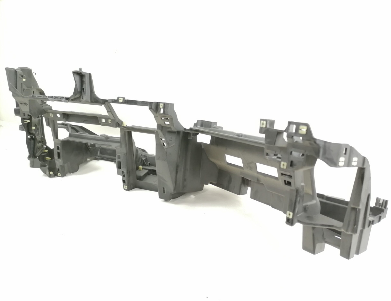 Mercedes-Benz Salongi plastik A9606800754 - Pieza universal para Camión: foto 2 Mercedes-Benz Salongi plastik A9606800754 - Pieza universal para Camión: foto 2