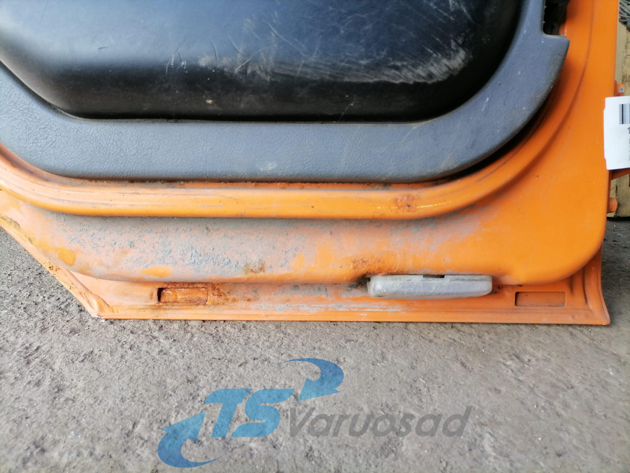 Renault Uks, vasak 5600464823 - Puerta y piezas para Camión: foto 4 Renault Uks, vasak 5600464823 - Puerta y piezas para Camión: foto 4