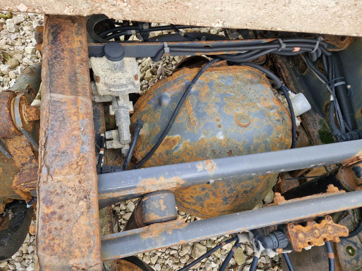 Renault Veosild P1370 12x37 P1370 - Eje y piezas para Camión: foto 4 Renault Veosild P1370 12x37 P1370 - Eje y piezas para Camión: foto 4