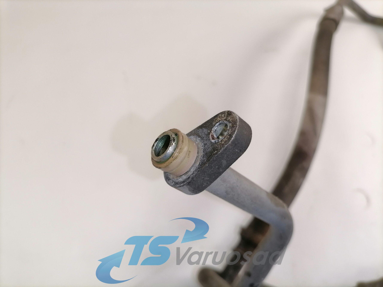 Scania A/C pipe 1854561 - Calefacción/ Ventilación para Camión: foto 4 Scania A/C pipe 1854561 - Calefacción/ Ventilación para Camión: foto 4